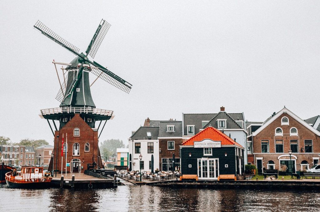 windmill-5909414_1280